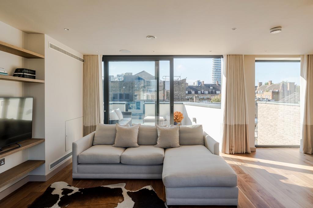 311619 - 4 Cotswold Mews-11.jpeg