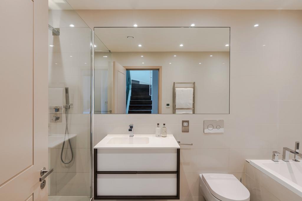 311624 - 4 Cotswold Mews-16.jpeg