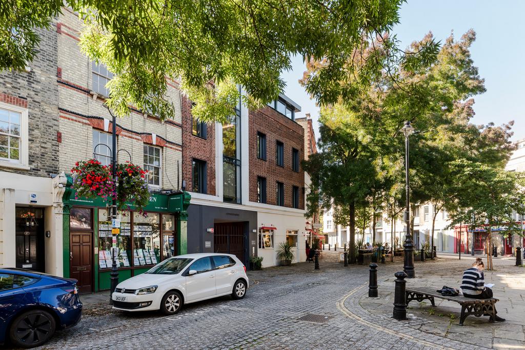 311664 - 4 Cotswold Mews-56.jpeg