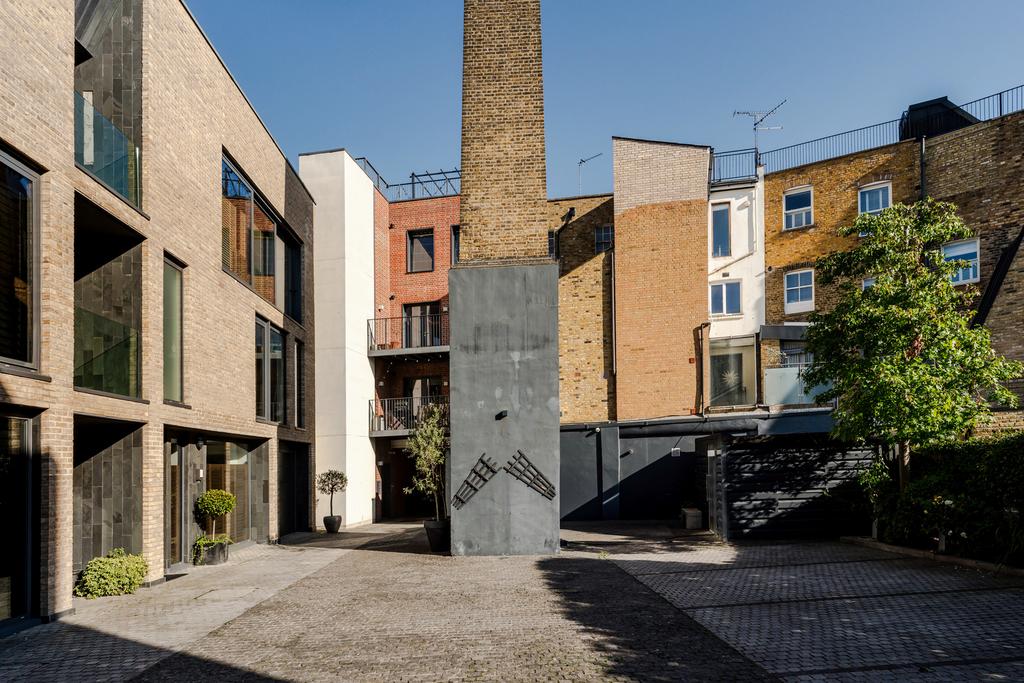 311609 - 4 Cotswold Mews-1.jpeg