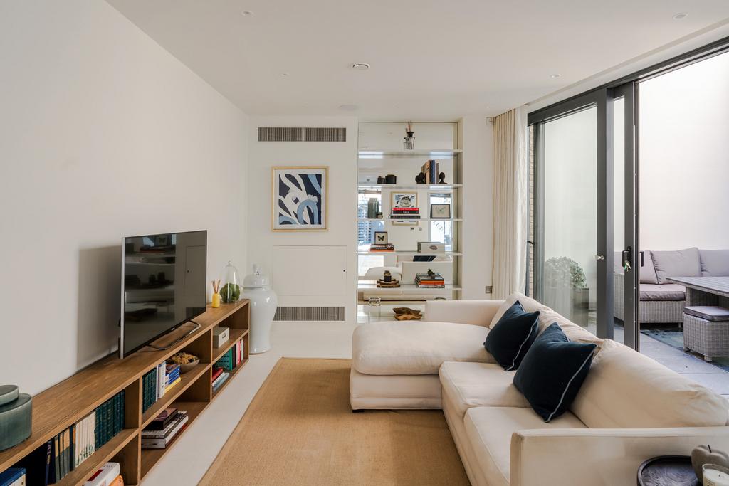 311643 - 4 Cotswold Mews-35.jpeg