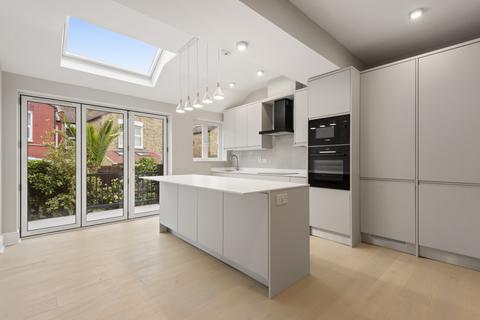 Gassiot Road, SW17