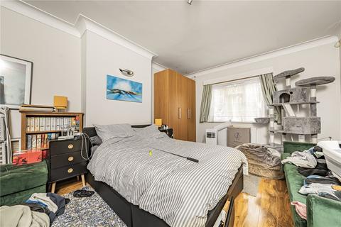 undefined, Great West Road, Osterley