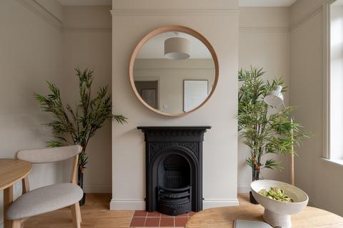 114 Fleeming Road, Walthamstow, London, E17 5ES
