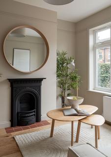 114 Fleeming Road, Walthamstow, London, E17 5ES