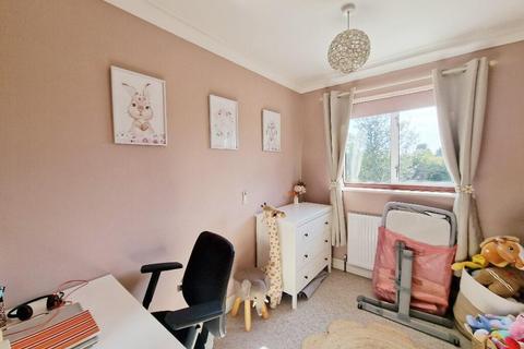 11 Arcadia Road, Burnham-on-crouch, CM0 8EF