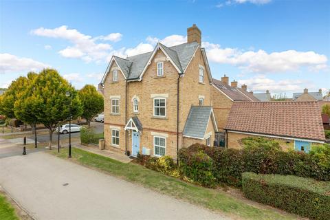 undefined, Bronte Avenue, Fairfield SG5 4FT