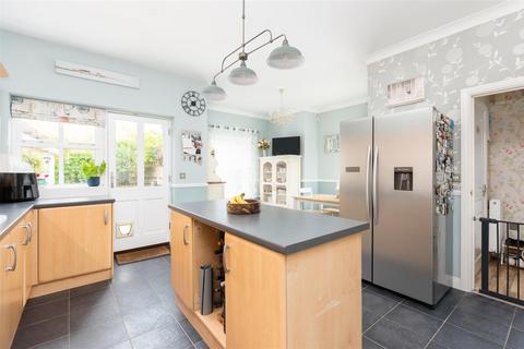 undefined, Bronte Avenue, Fairfield SG5 4FT