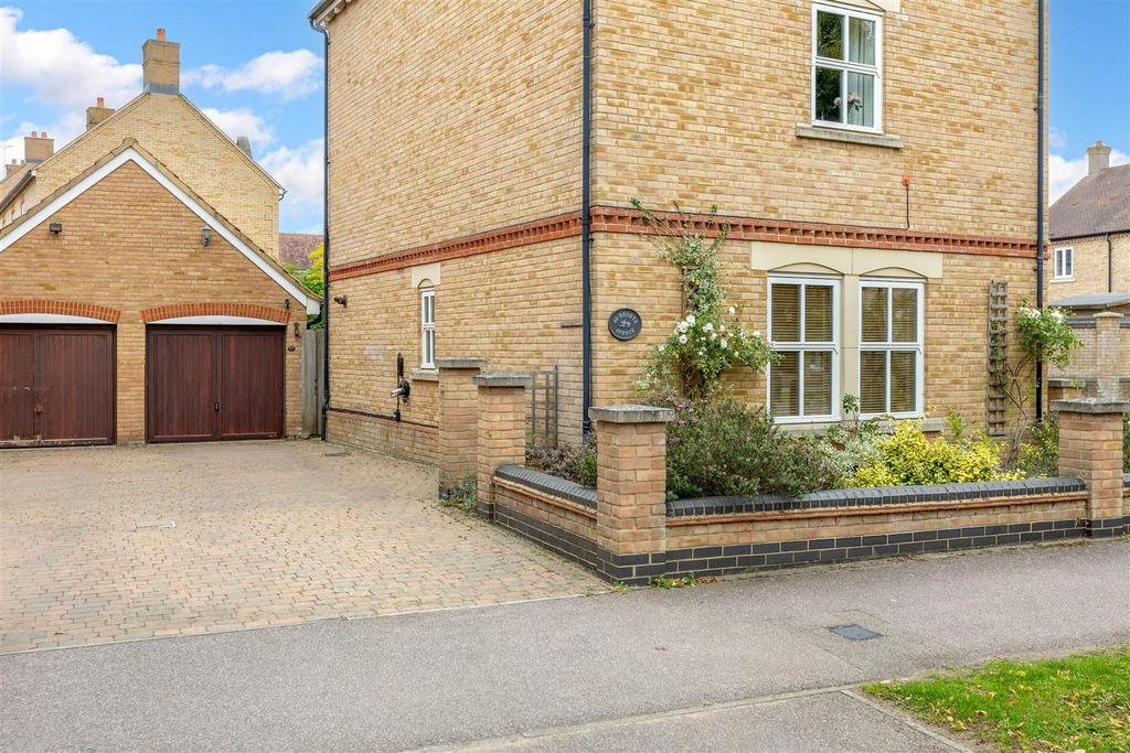 Driveway parking for 3 cars
