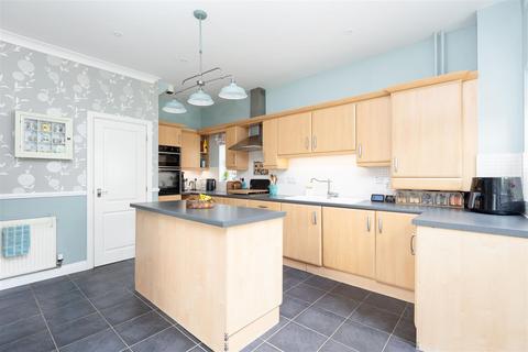 undefined, Bronte Avenue, Fairfield SG5 4FT