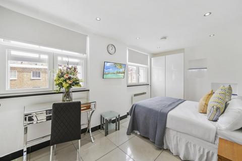Studio to rent, Gloucester Place, Marylebone, London, NW1
