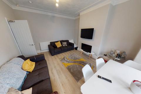 6 bedroom house to rent, Estcourt Terrace, Leeds
