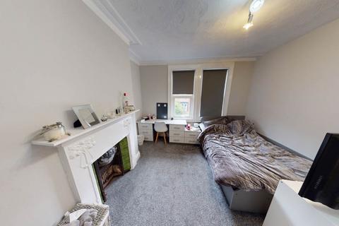 6 bedroom house to rent, Estcourt Terrace, Leeds