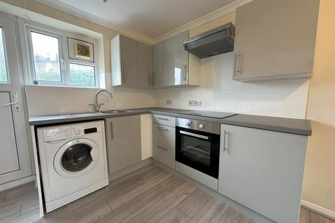 1 bedroom terraced house to rent, Bower Lane, Maidstone ME16