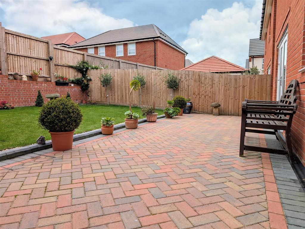 Garden 1.jpg