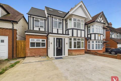 undefined, Elmwood Crescent, Luton LU2