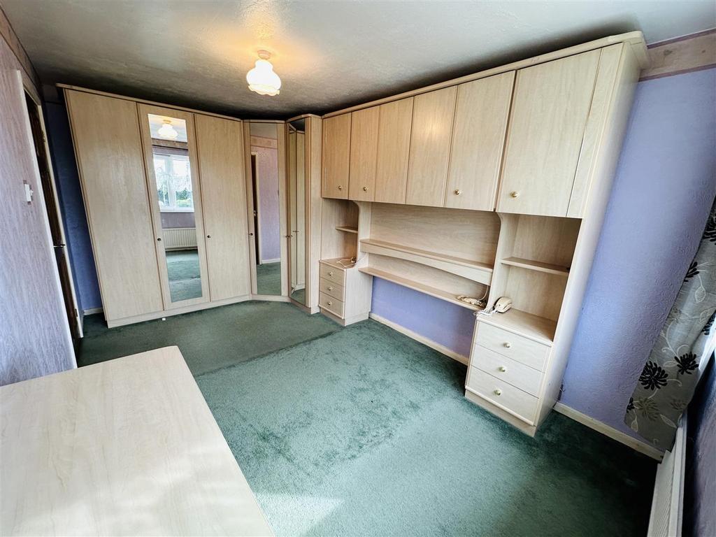 Bedroom1.1.jpg