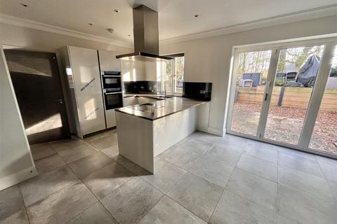 undefined, Vale Crescent, Nether Alderley
