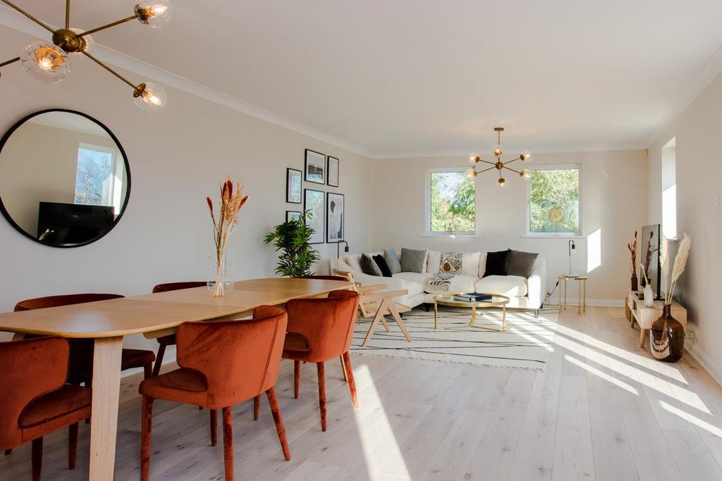 13 Yarlington Court-LR-41.jpg