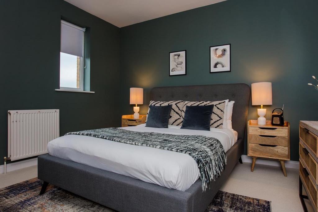 13 Yarlington Court-LR-10.jpg