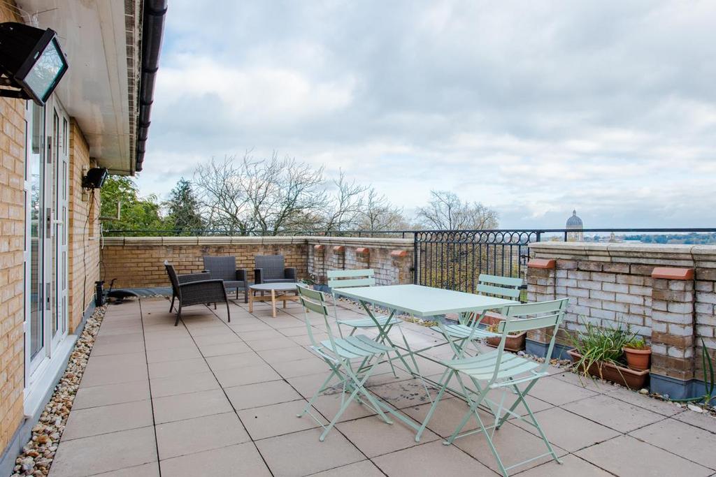 13 Yarlington Court-LR-32.jpg