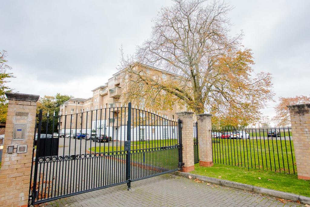 13 Yarlington Court-LR-57.jpg