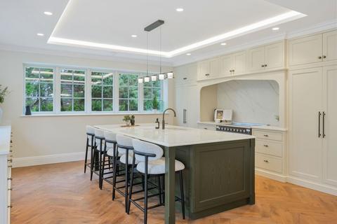 undefined, Park View Road, Caterham CR3