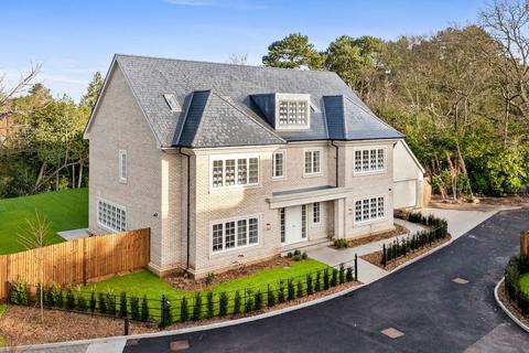 undefined, Park View Road, Caterham CR3