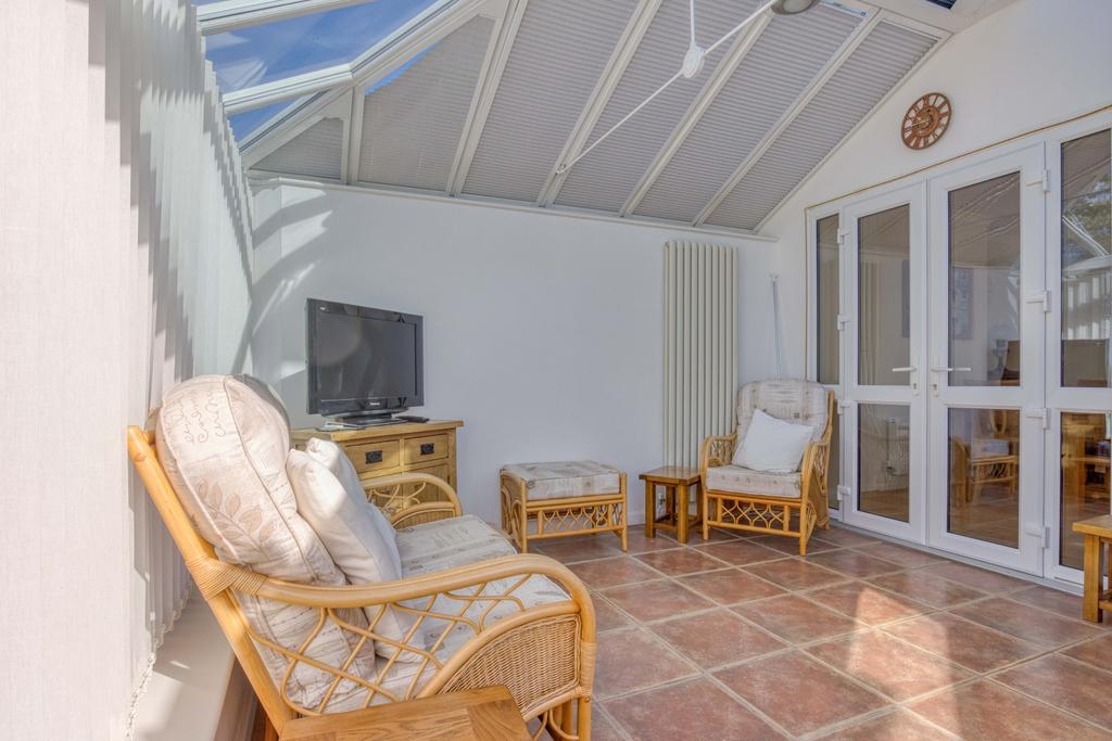 Ewemove Taunton Hillview (11)