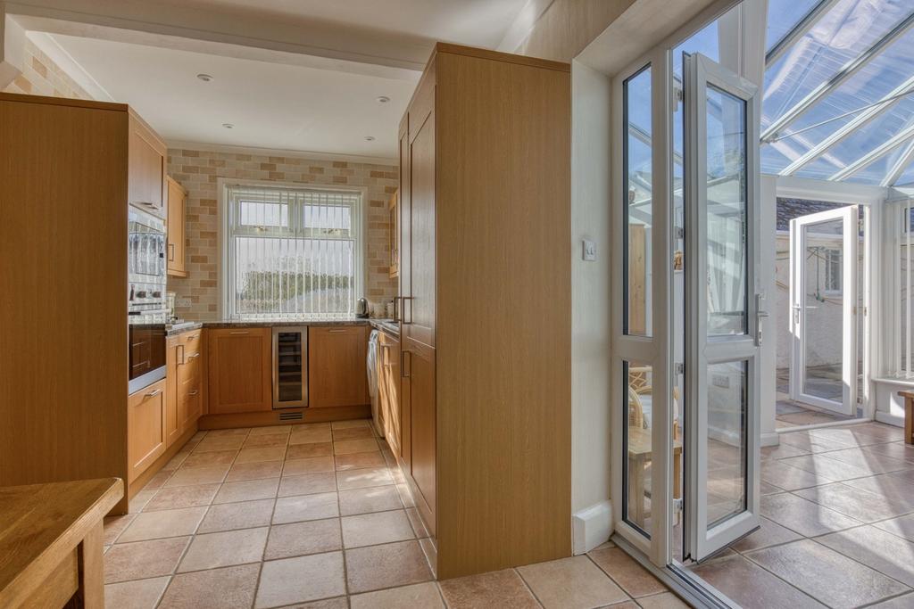 Ewemove Taunton Hillview (14)