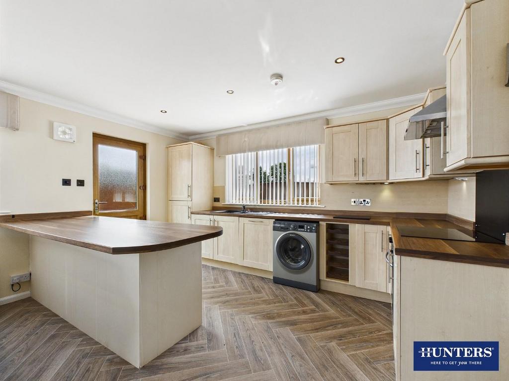 Living, Dining & Kitchen