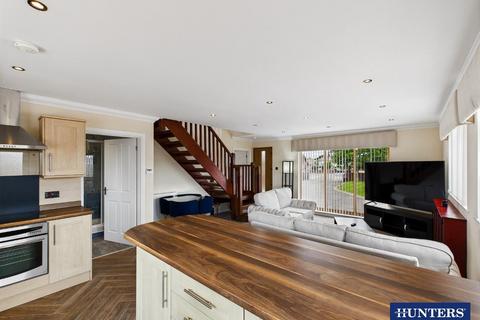 3 bedroom detached bungalow to rent, Dunedin Place, Eastriggs, DG12