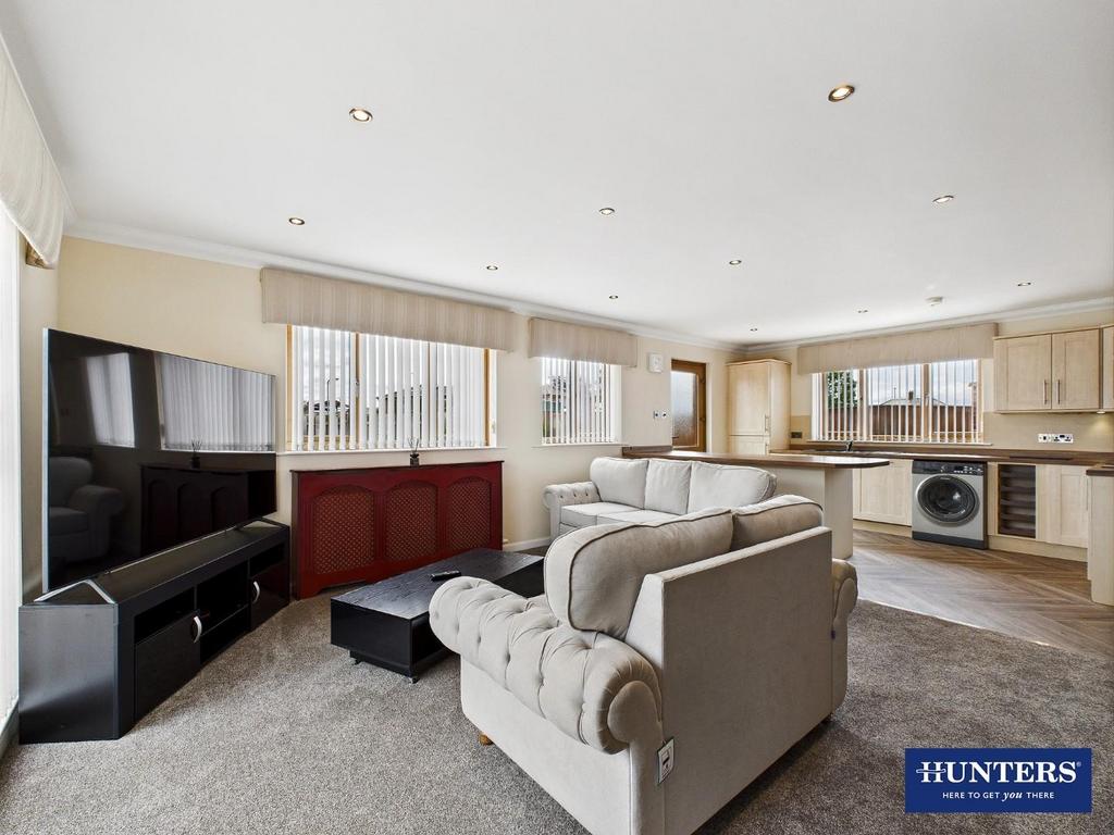 Living, Dining & Kitchen