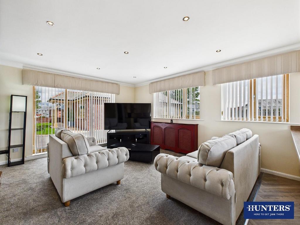 Living, Dining & Kitchen