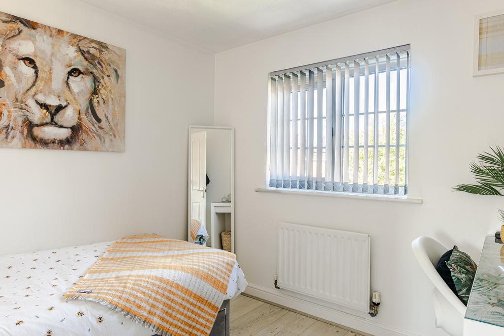 Bedroom5