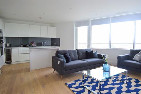 2 bedroom apartment for sale, Lombard Road, LONDON SW11