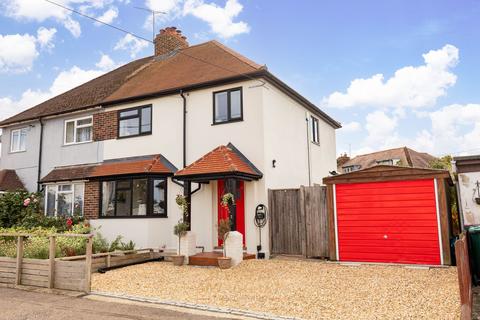 Cobbles Crescent, Crawley RH10