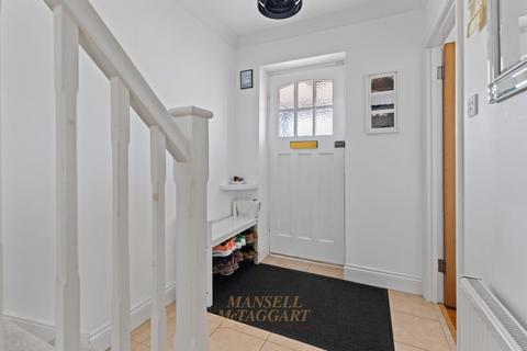 3 Cobbles Crescent, Crawley, RH10 8HA