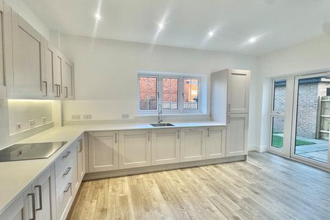 4 bedroom detached house for sale, Coningsby Road, Folkestone CT18