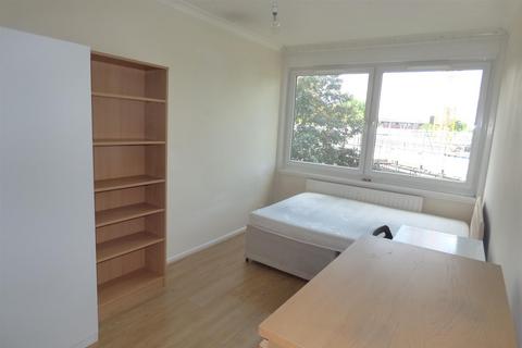 3 bedroom duplex for sale, Canute Gardens, London