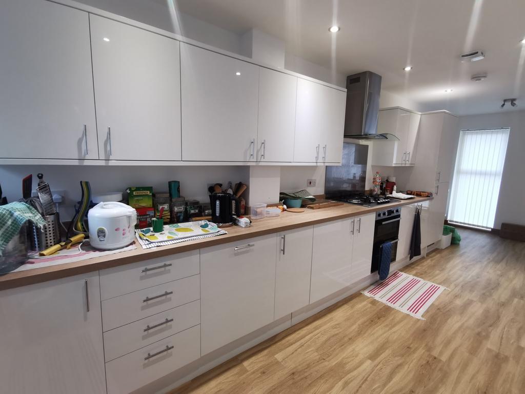 Kitchen 2