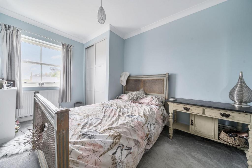 FOURTH DOUBLE BEDROOM.jpg