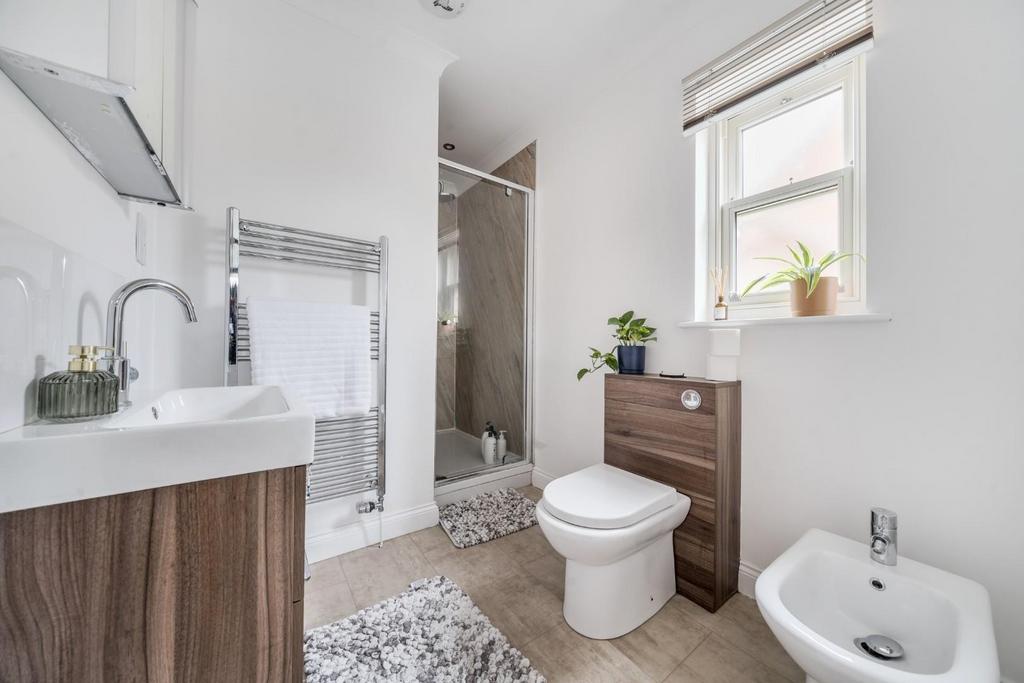 EN-SUITE.jpg