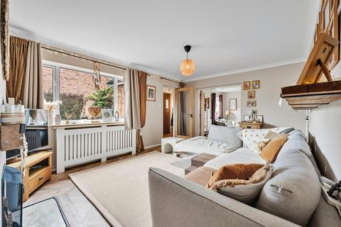 4 bedroom semi-detached house for sale, Fernwood Close, Shirland DE55