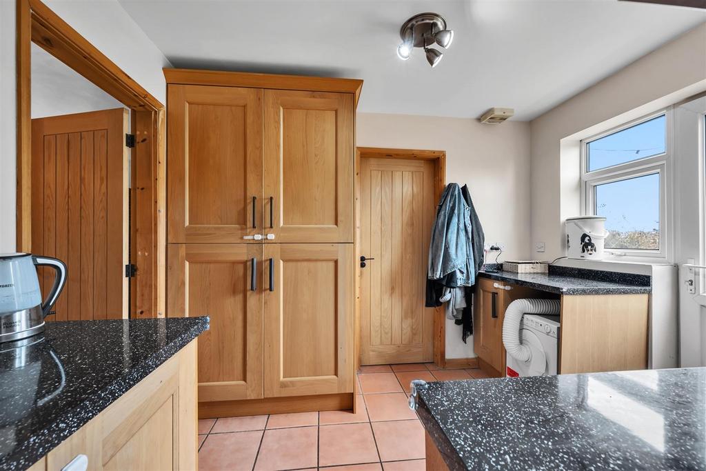 Utility Room.jpg