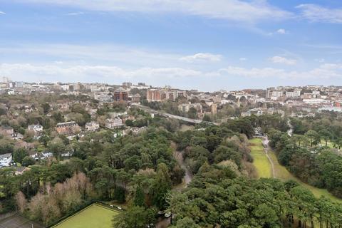 2 bedroom flat to rent, *2 Bedroom Flat in Meyrick Park*