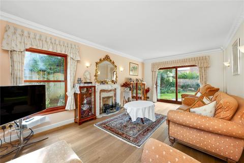 5 bedroom detached house for sale, Old Avenue, Weybridge, Surrey, KT13