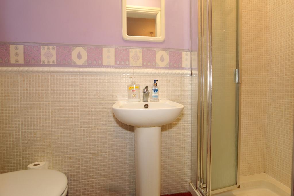 En-suite Shower/WC