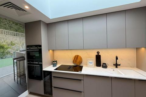 undefined, Egerton Road, London, TW2