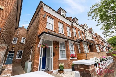3 bedroom flat for sale, Nelson Road, N8